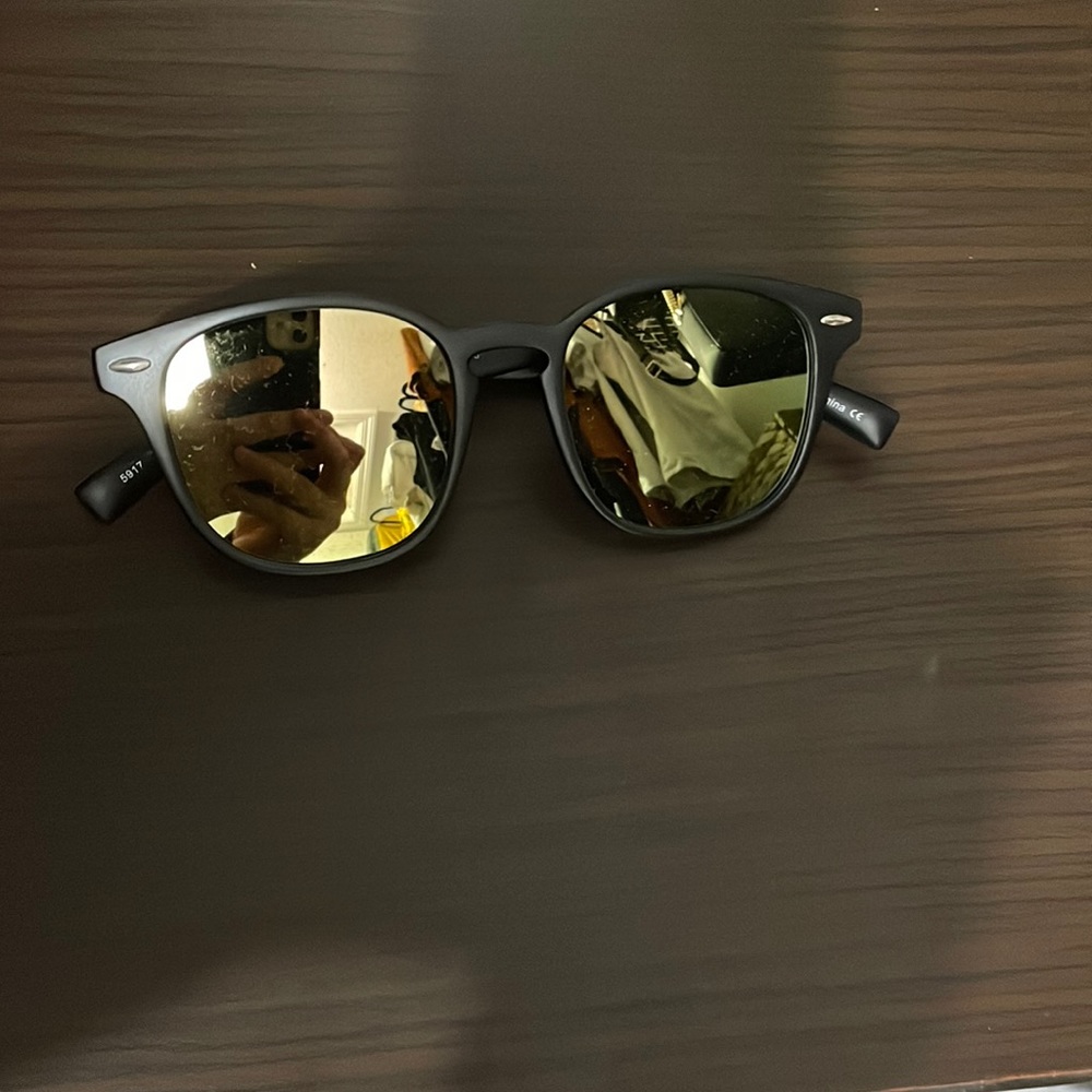 Black sunglasses